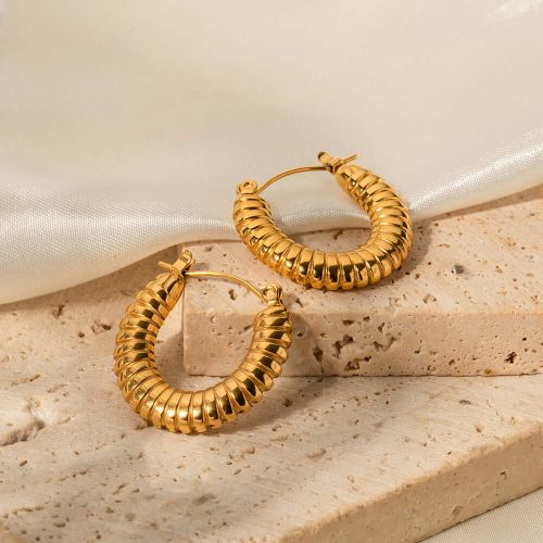 Minimalist 18K Gold Plated Hoop Earrings | JDEW018