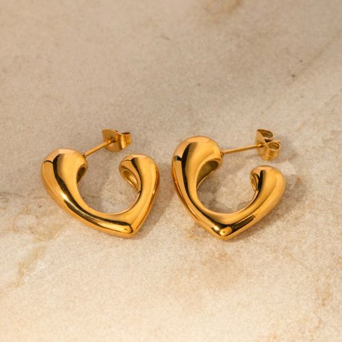 18K Gold Plated Heart C Hoop Earrings |  JDE082